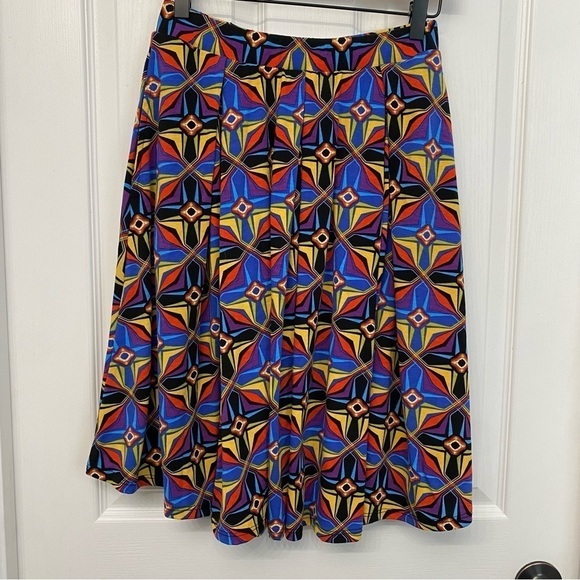 LuLaRoe Madison Skater Skirt with Pockets Retro Small - Picture 1 of 11
